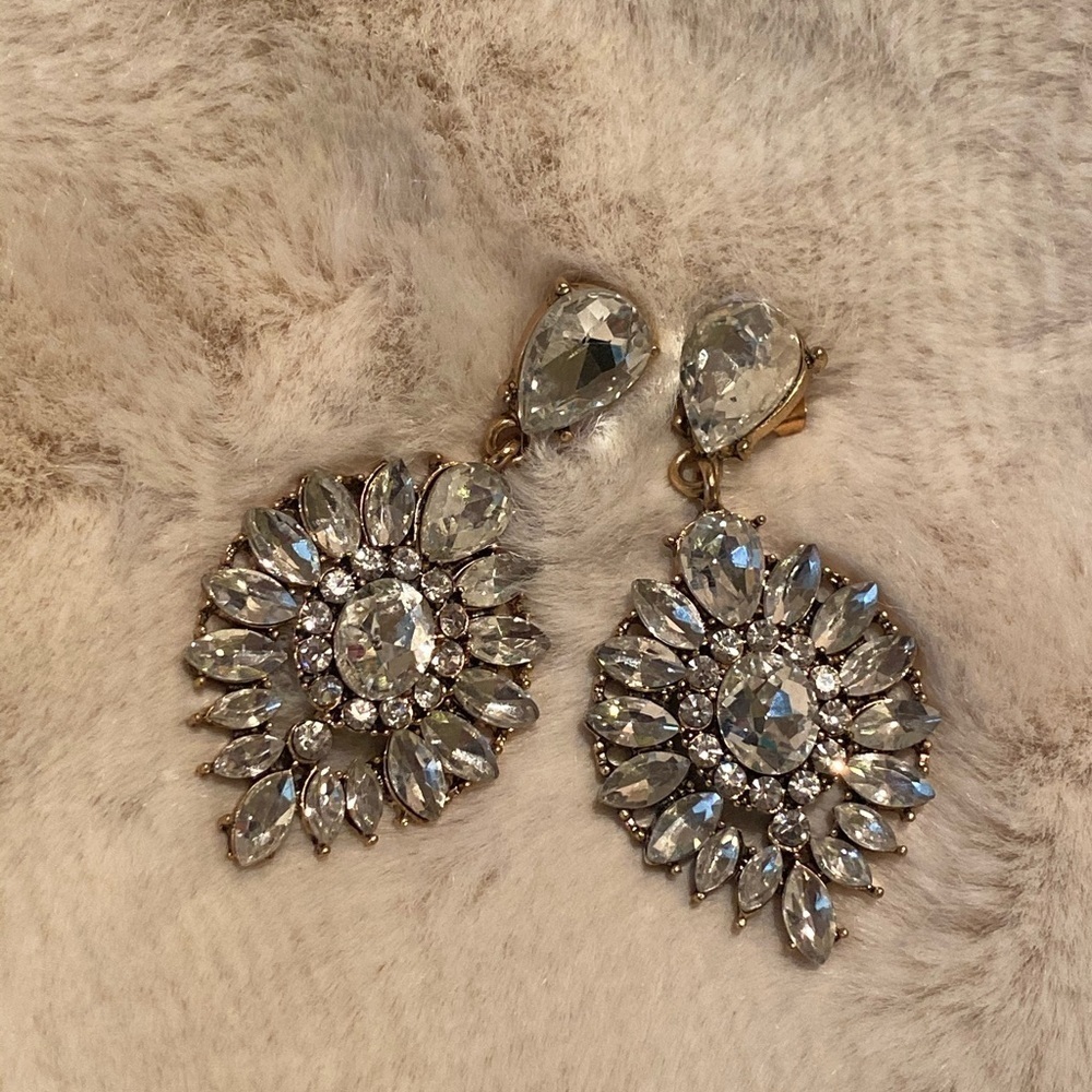 CRYS Earrs - Picture 2 of 3